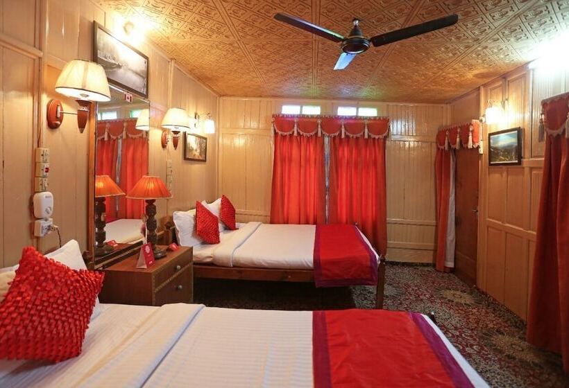 Hotel Manila Groups Of Houseboats