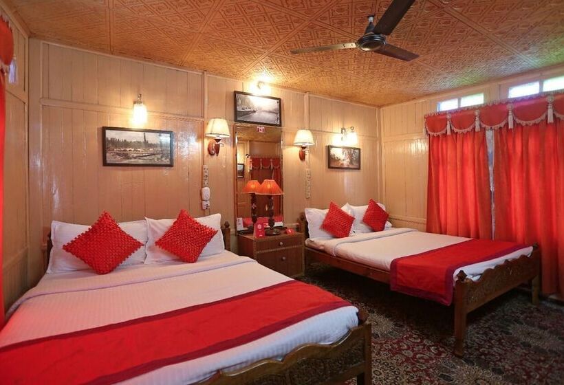 Hotel Manila Groups Of Houseboats