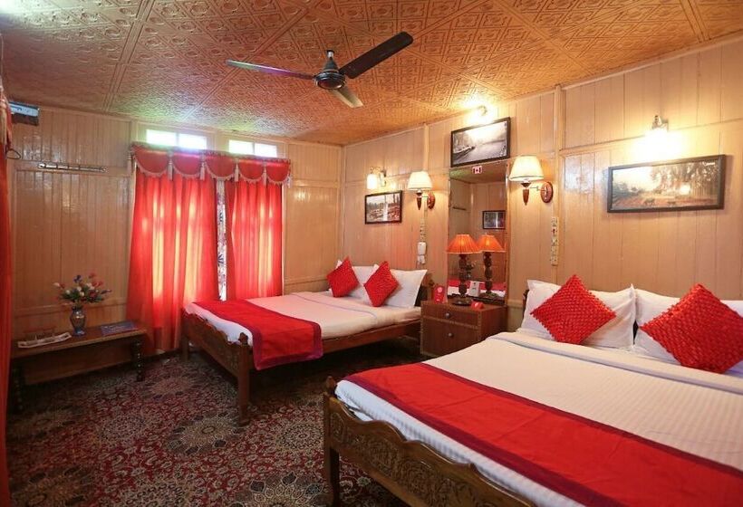 Hotel Manila Groups Of Houseboats