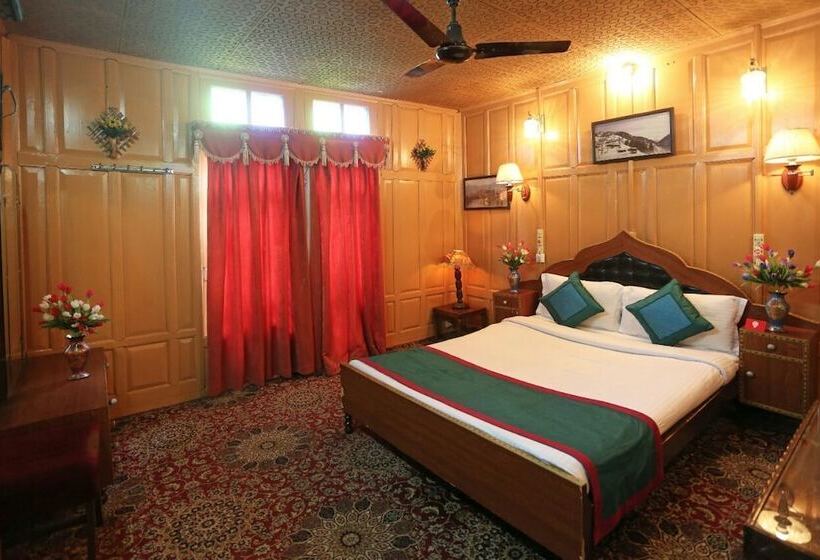 Hotel Manila Groups Of Houseboats