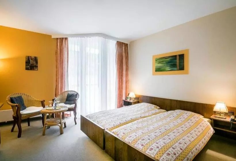 هتل Restaurant Le Cigalon