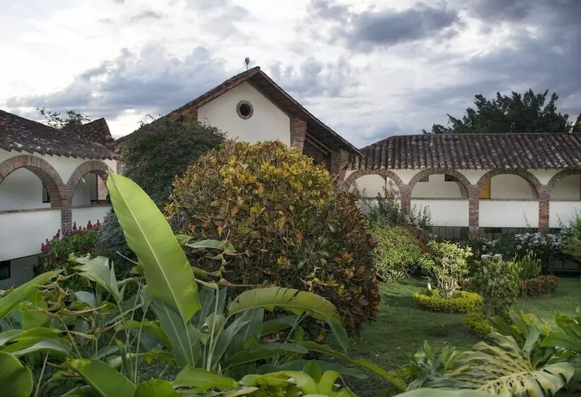 ホテル San Gil Del Campo
