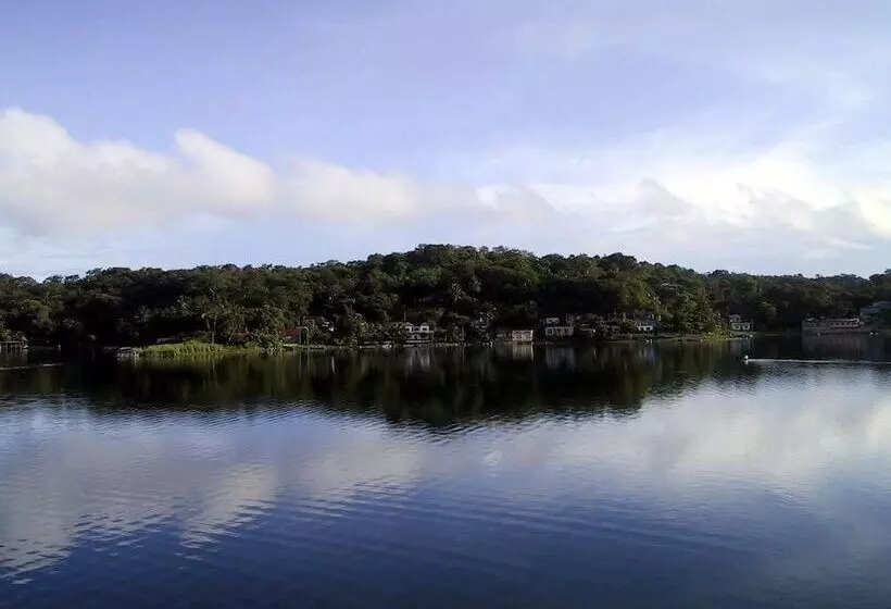 هتل Santa Bárbara Tikal