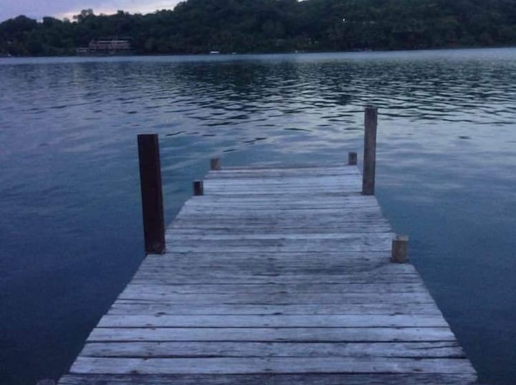 هتل Santa Bárbara Tikal