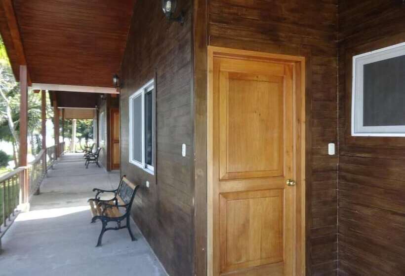 هتل Santa Bárbara Tikal