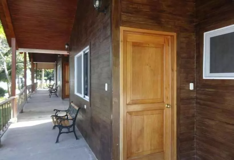 هتل Santa Bárbara Tikal