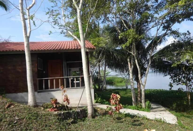 هتل Santa Bárbara Tikal