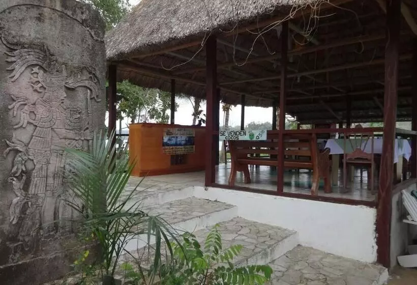 هتل Santa Bárbara Tikal