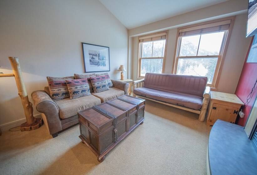 בית מלון כפרי Silver Mill 8304