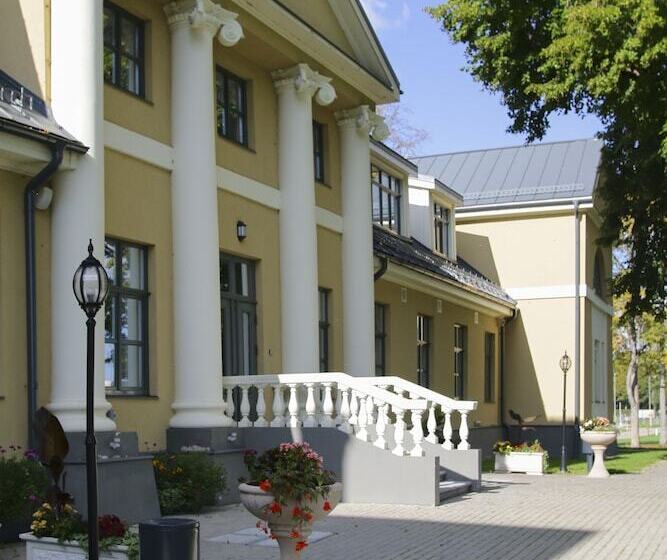 هتل Skrunda Manor