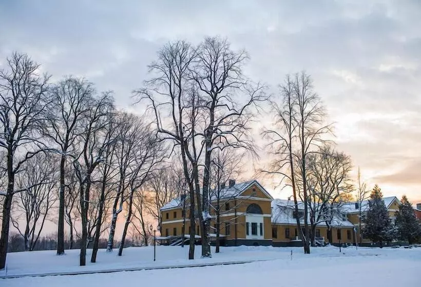 هتل Skrunda Manor