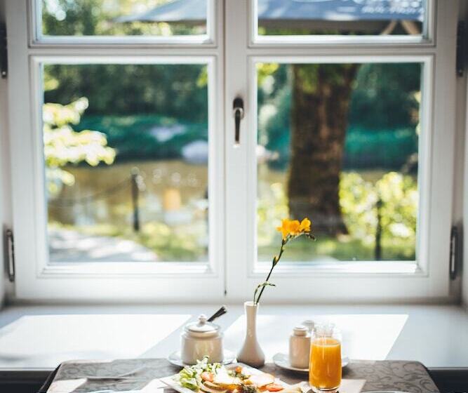 هتل Skrunda Manor