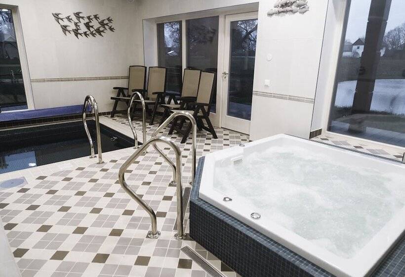 هتل Skrunda Manor