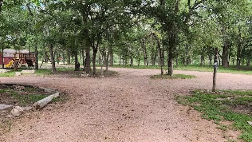 Mendelbaum Winery Guest Cabins