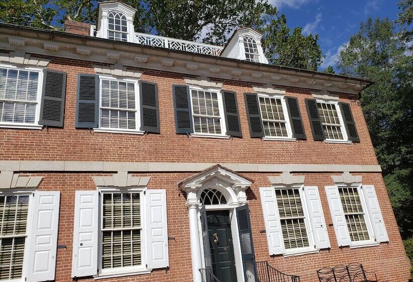 Miller Dunham House Bed & Breakfast