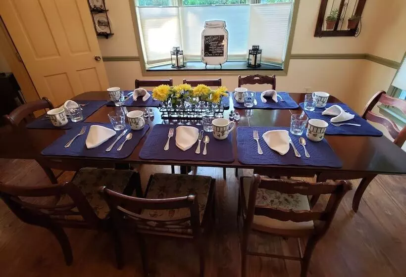 Miller Dunham House Bed & Breakfast