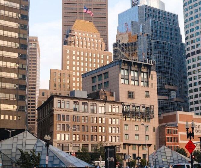 No. 284 Powered By Sonder