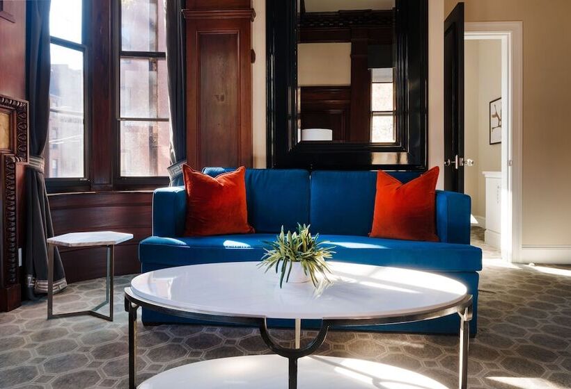 No. 284 Powered By Sonder