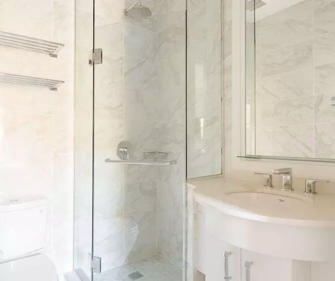 No. 284 Powered By Sonder