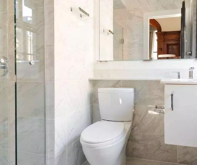 No. 284 Powered By Sonder