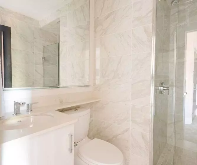 No. 284 Powered By Sonder