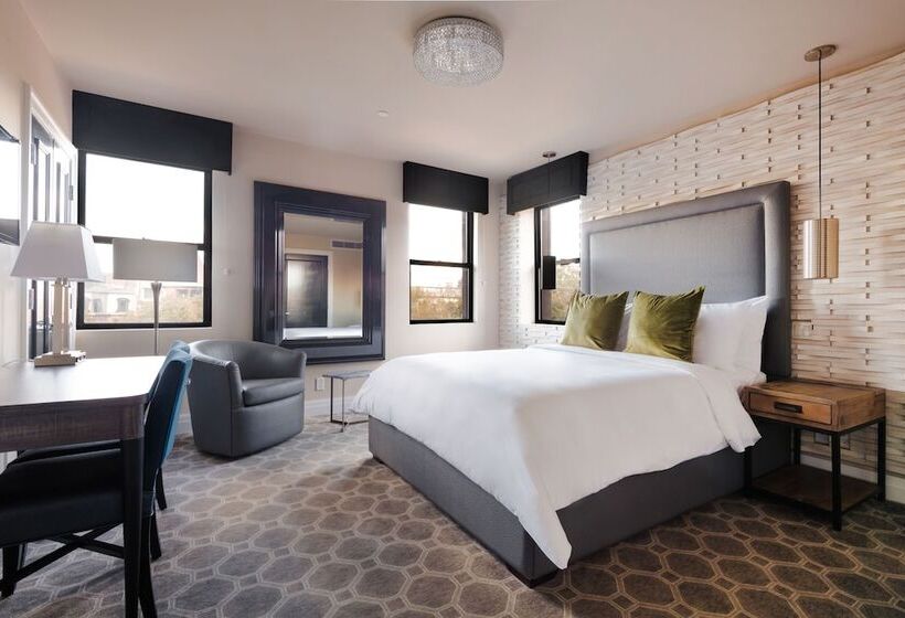 No. 284 Powered By Sonder