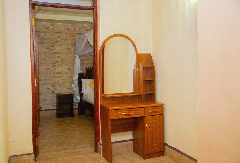 Nokras Riverine Hotel & Spa