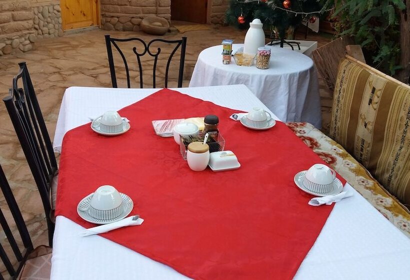 פנסיון Haramaksi