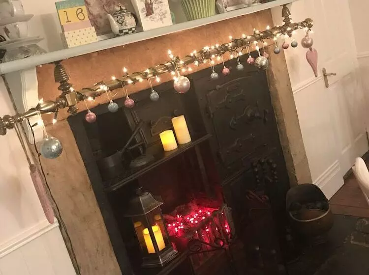 Majatalo Number 61 Guest House And Tea Room