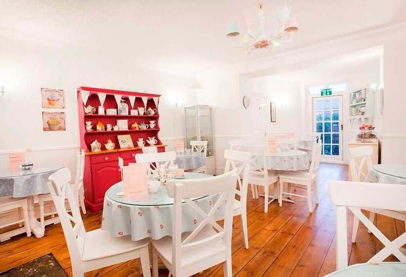 펜션 Number 61 Guest House And Tea Room