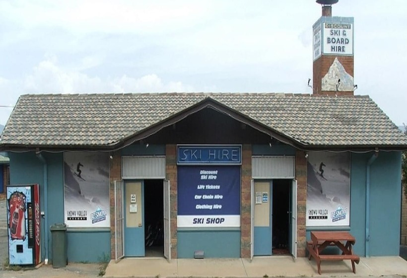 Snowy Valley   Hostel