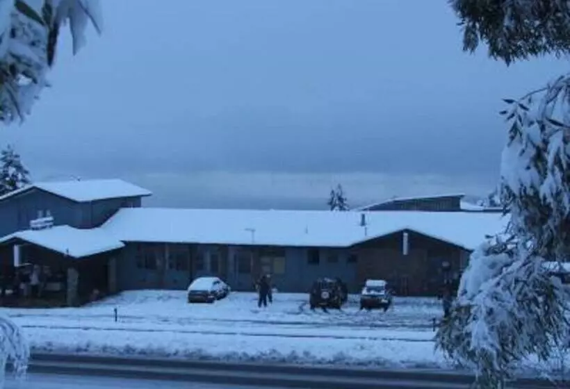 Snowy Valley Hostel