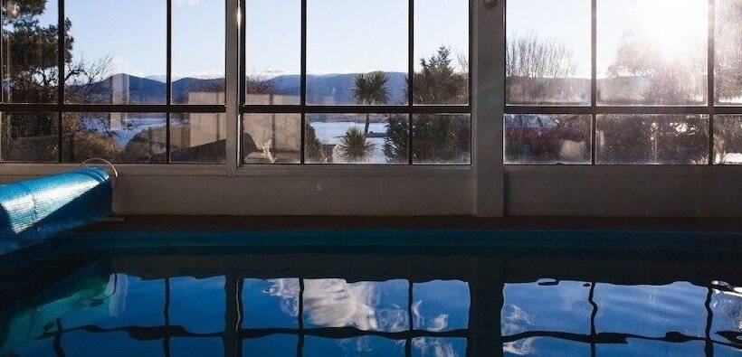 Snowy Valley   Hostel