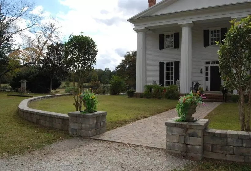 The Colonels B&b And Inn