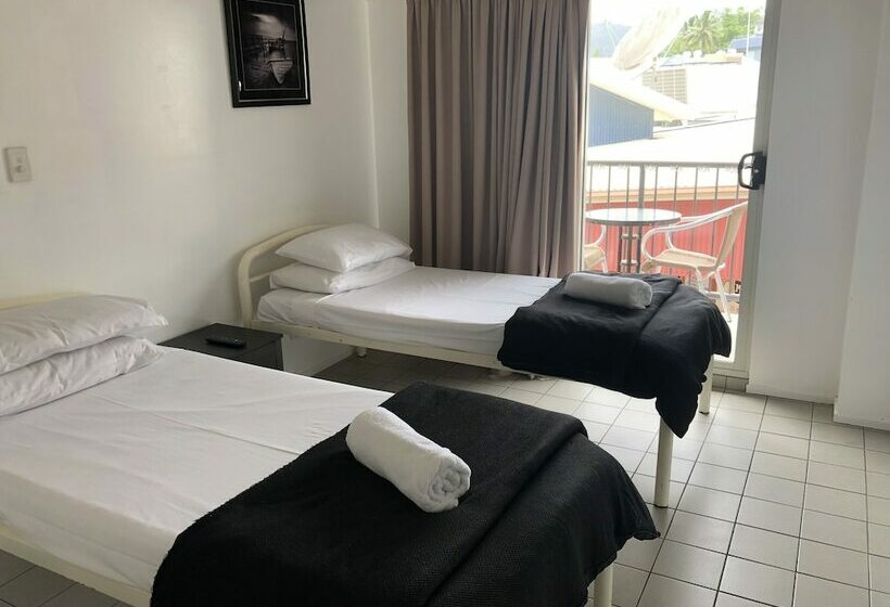 فندق صغير Beach Plaza Accommodation