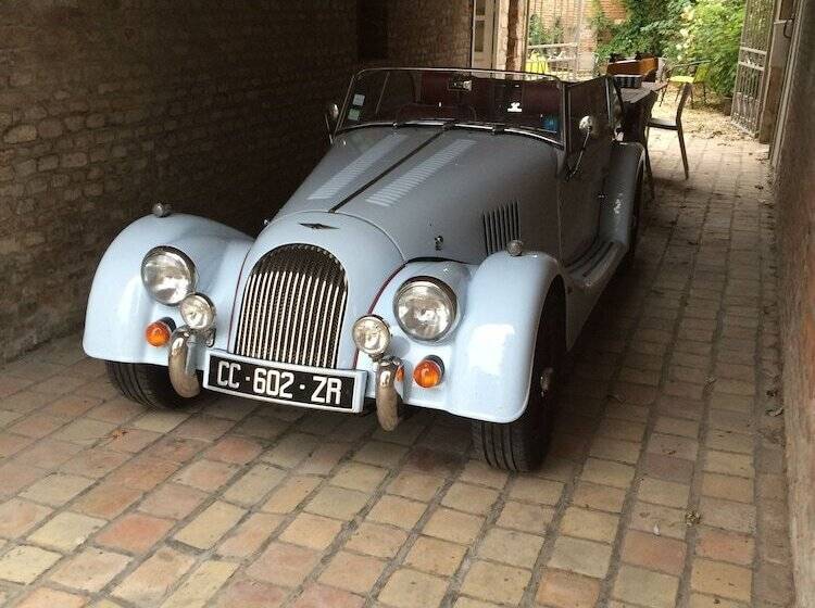 مبيت وإفطار Château De Seurre