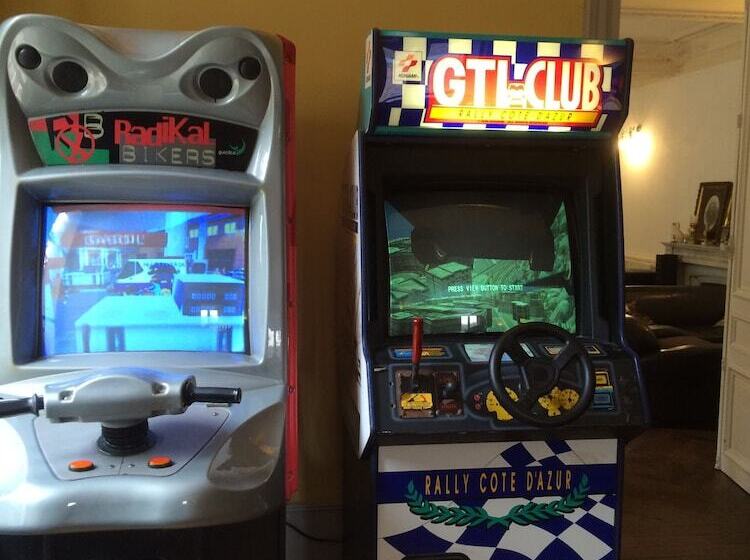 مبيت وإفطار Château De Seurre