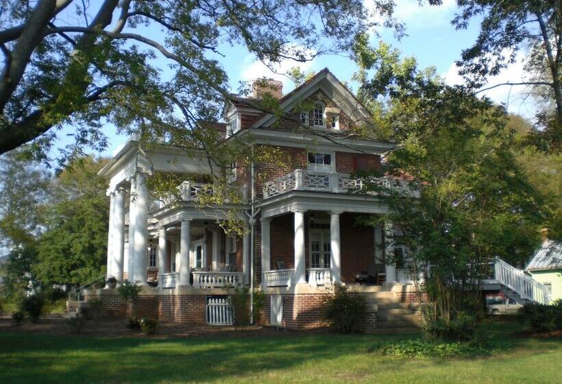 민박 The Boxley Place Inn