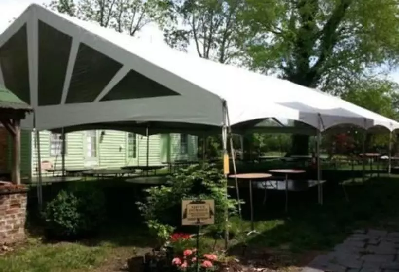 Aamiaismajoitus (B&B) The Boxley Place Inn