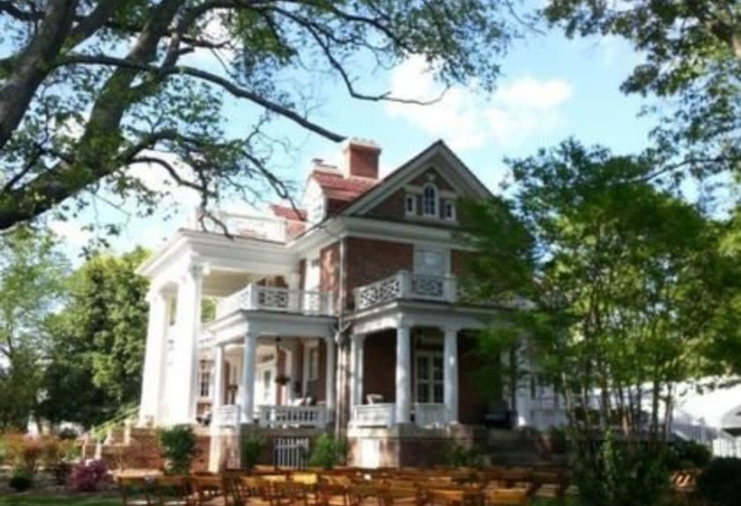 민박 The Boxley Place Inn