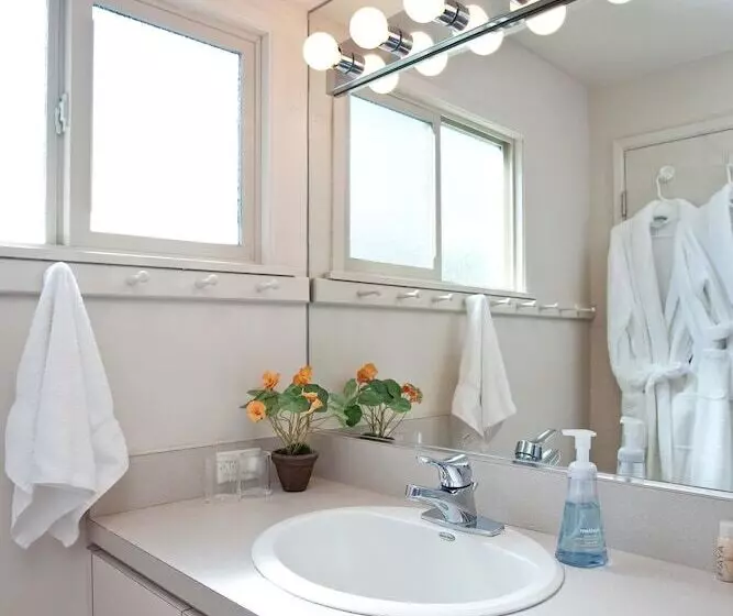 Bonita Bungalow