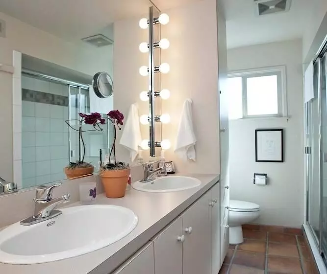 Bonita Bungalow
