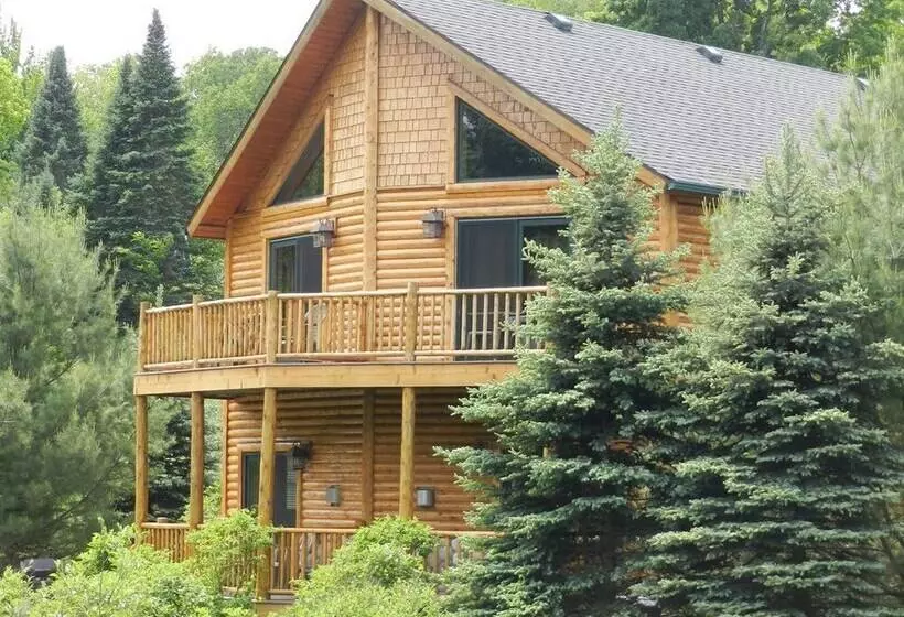 Cabins On Maple River