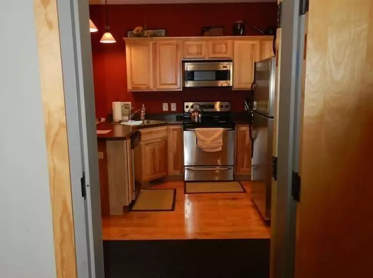 Cabins On Maple River