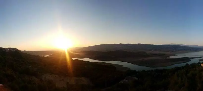 هتل Blue Lake