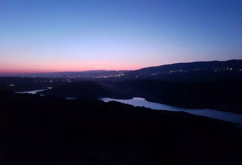 هتل Blue Lake