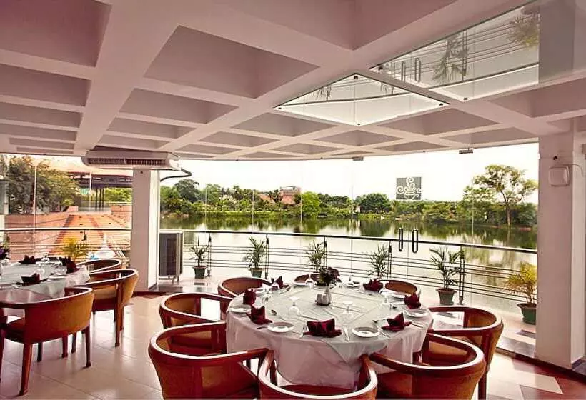 ホテル Brac Cdm Savar