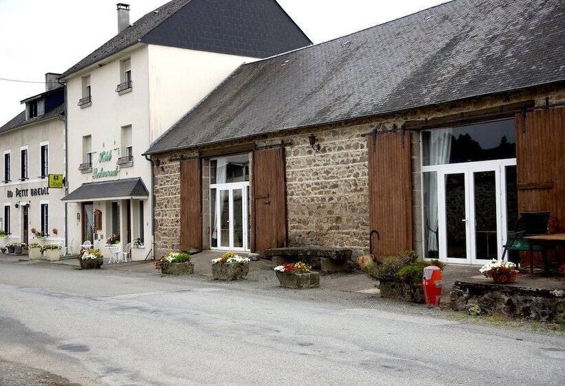 فندق Logis Hôtel Le Petit Breuil
