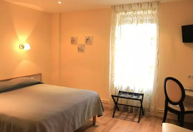 ホテル Logis Hôtel Le Clos Du Vigneron