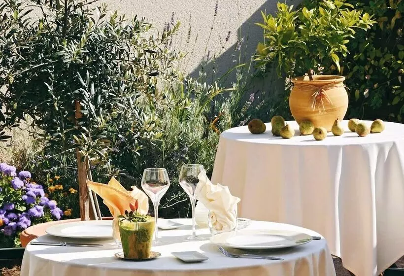 ホテル Logis Hôtel Le Clos Du Vigneron